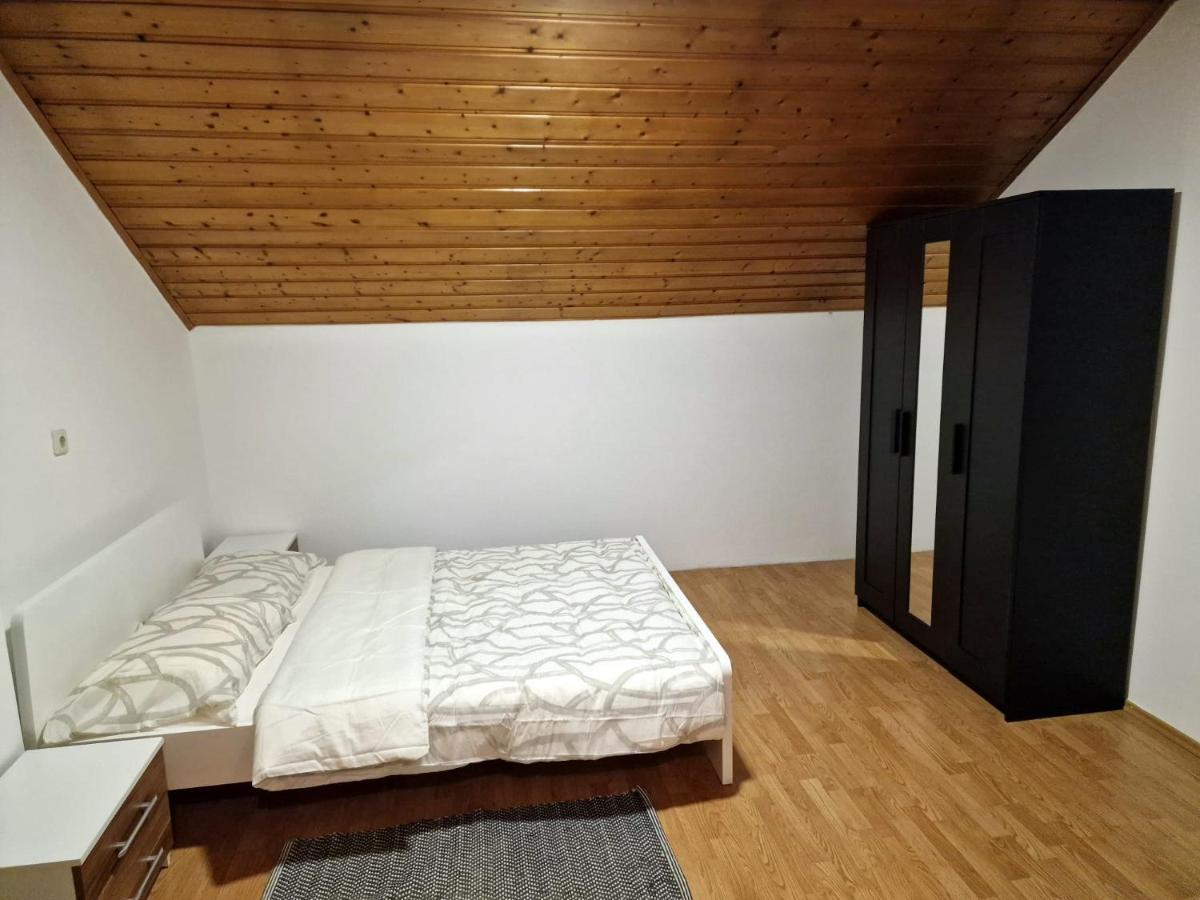 Kiki Privatne Sobe, Zagreb Airport Apartment Velika Gorica Exterior photo